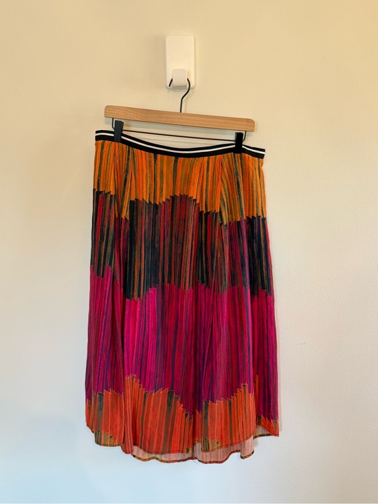 HUNTER BELL Dresses & Skirts - HUNTER BELL • Sunflare Midi Skirt
Colorful Boho Bohemian
Peasant Retro Size 12